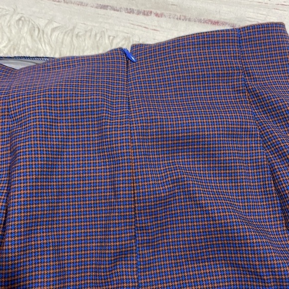 Aritzia Babaton Plaid Checkered Twist Front Jethro Mini Skirt - Picture 10 of 10